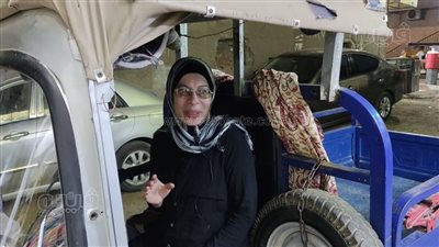 أم إسلام قصة كفاح لم يضعفها ألم المرض، أمنيتها تسديد ما تبقى من ديون عليها وشراء تربة (فيديو)