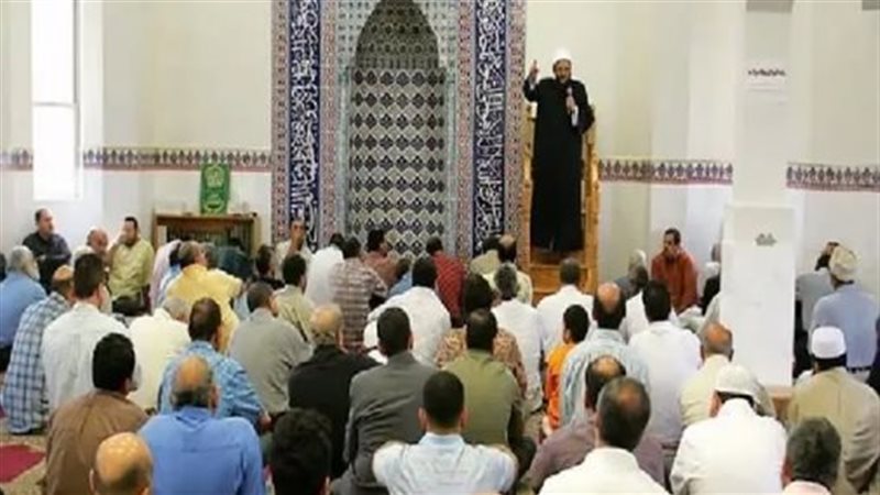 حكم تأخير صلاة الجمعة