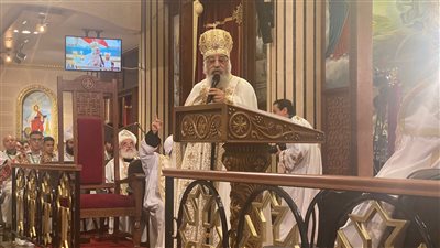 توافد الأقباط على كنيسة العذراء للمشاركة في تدشينها بحضور البابا تواضروس 