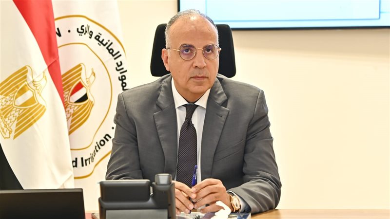 وزير الري الدكتور