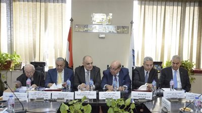 علي عيسى: إعداد ورقة عمل تشتمل استراتيجية شاملة للنهوض بقطاع المشروعات