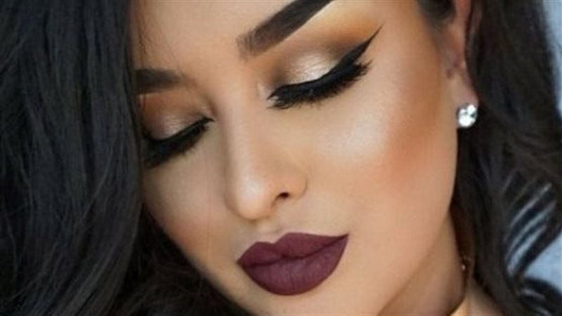 موضة المكياج، فيتو