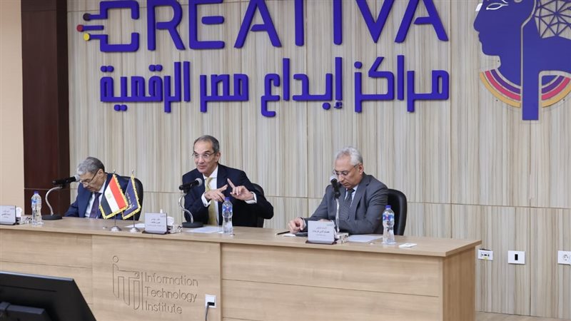 د. عمرو طلعت خلال