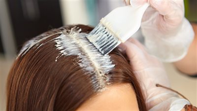 فوائد الزبادي للشعر، لترطيبه وتقويته ونموه أسرع