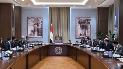 رئيس الوزراء يلتقي فريق شركة انطلاق لاستعراض تقرير شامل عن ريادة الأعمال في مصر
