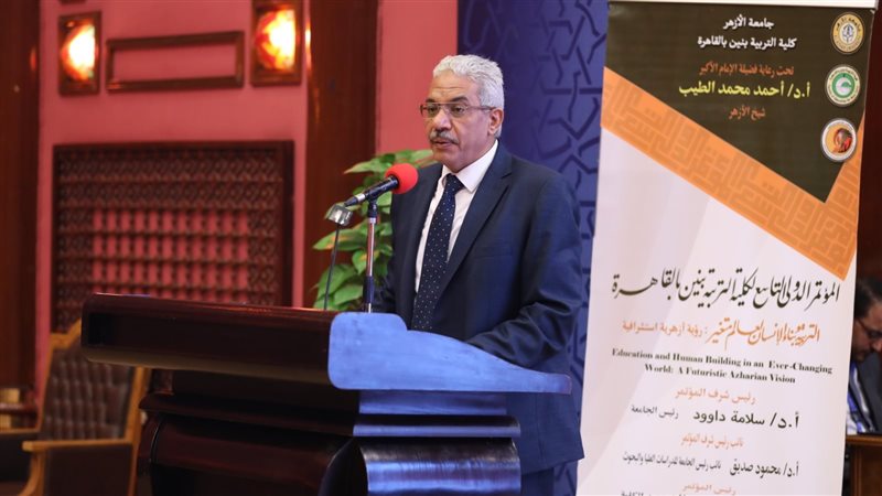  الدكتور محمود صديق