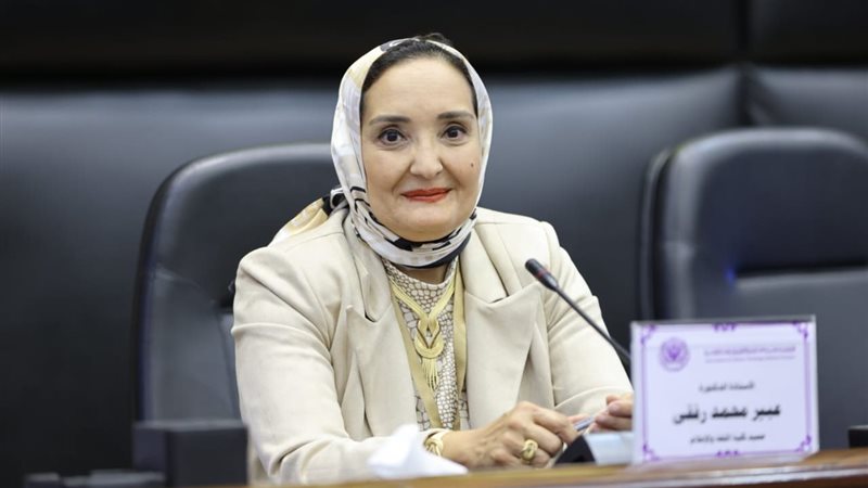 أحد الأساتذة المشاركين
