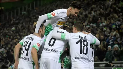 بهدف في اللحظات الأخيرة، مونشنجلادباخ يصعد بشق الأنفس لربع نهائي كأس ألمانيا