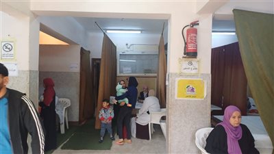الكشف الطبي على 305 حالات طبية بجامعة بنها 