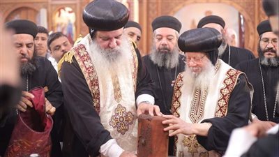 الأنبا صموئيل يترأس قداس عيد أبو سيفين وتطييب رفاته بطموه