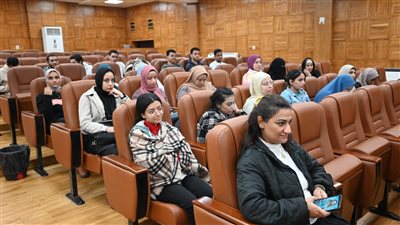 جامعة الفيوم تنظم ندوة عن فوائد التطوع بمبادرة حياة كريمة