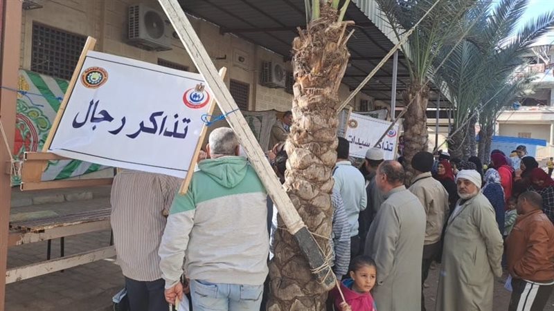 الكشف على 1328 مريضًا