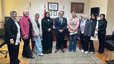 المستشار الثقافي لمملكة البحرين تزور كلية طب الأسنان