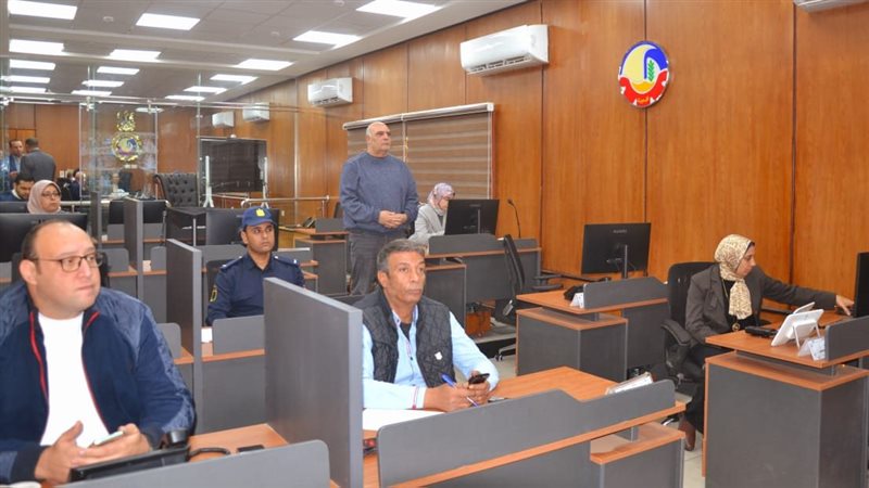 غرفة العمليات بالبحيرة،