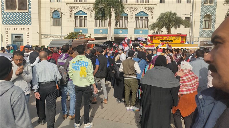 توافد كبير من الناخبين