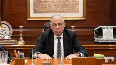 النائب العام يبحث مع أعضاء النيابة تطوير العمل وضمان حقوق المتعاملين