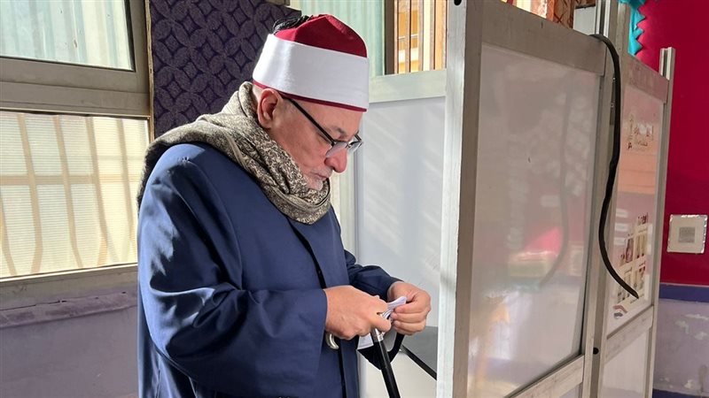 خالد الجندي يدلي