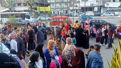 إقبال من السيدات على لجان الإسكندرية الانتخابية بعد الاستراحة (صور)