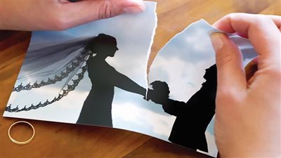 لماذا تطلب المرأة الطلاق؟ خبيرة أسرية تجيب