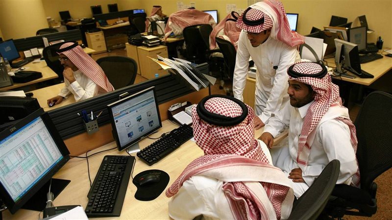 موظفون في السعودية