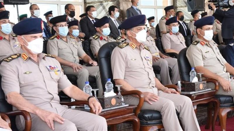 وزير الدفاع والإنتاج