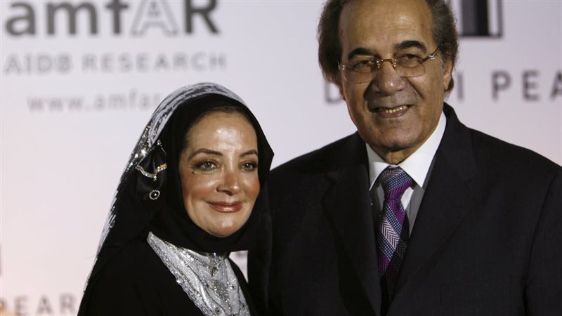 الفنان محمود يس وزوجته