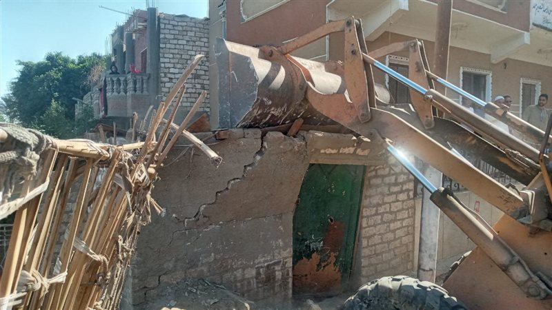حملة إزالة بأسيوط