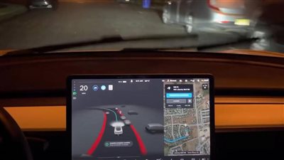 2000 شخص يتدربون على القيادة الذاتية الكاملة من تسلا