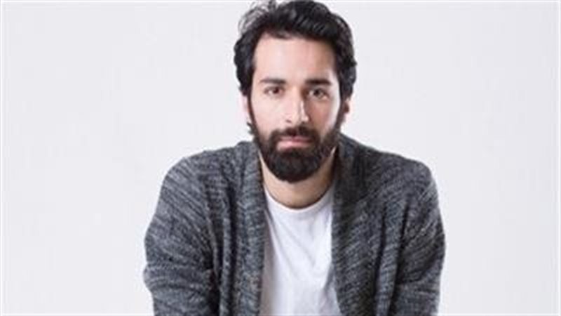 الفنان أحمد حاتم