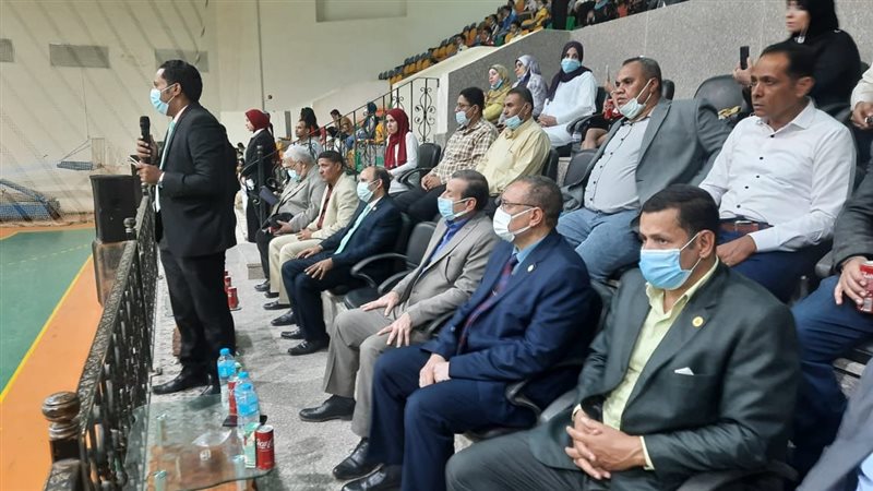 جانب من احتفال جامعة