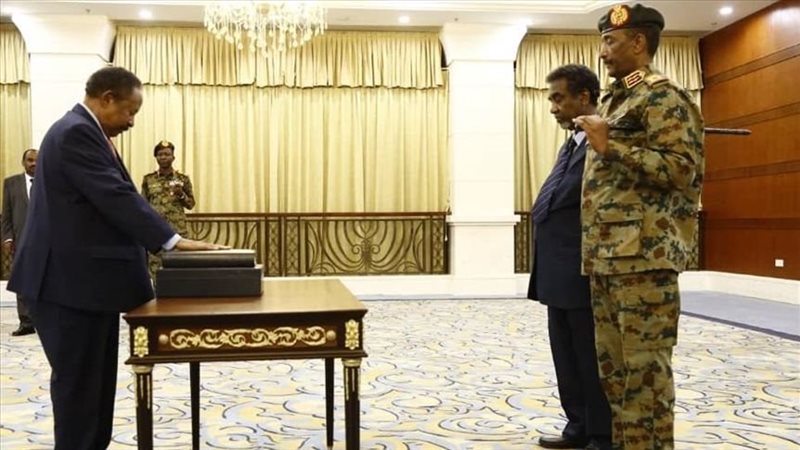 حمدوك والبرهان