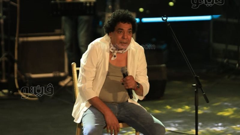 الفنان محمد منير