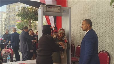 الشرطة النسائية تتصدر لجان التأمين في الانتخابات الرئاسية في الدقهلية 