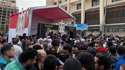 فتح اللجان الانتخابية أمام الناخبين للاقتراع في اليوم الثاني من الانتخابات الرئاسية 