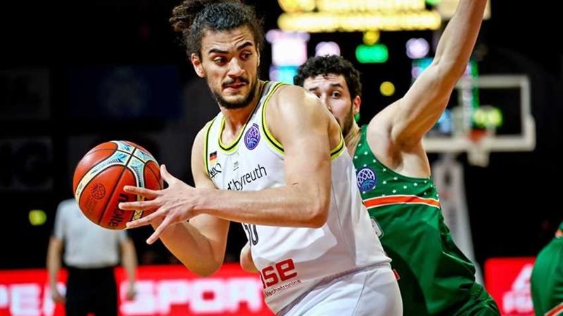 عاصم مرعي لاعب منتخب