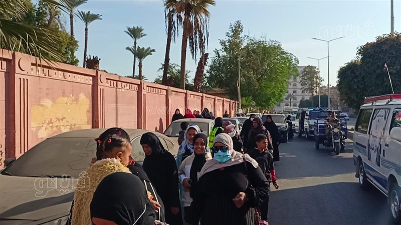  التوافد، فيتو 