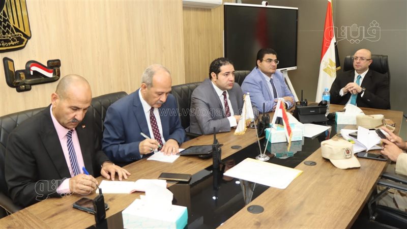 محافظ بني سويف خلال