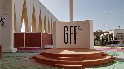 الاستعدادات الأخيرة لانطلاق مهرجان الجونة السينمائي (صور)