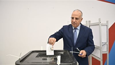 وزير الري يدلى بصوته فى الانتخابات الرئاسية 2024 (صور)