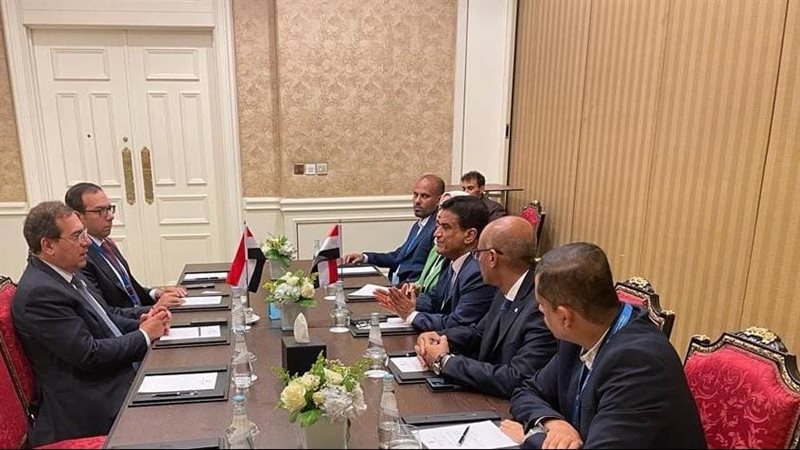 وزير البترول خلال