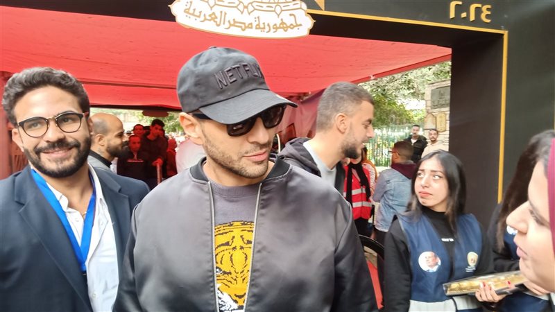 حسن ابو الروس، فيتو