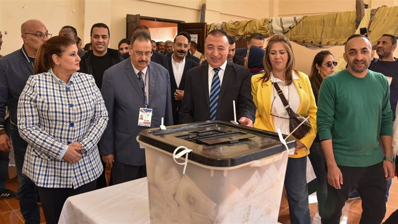 محافظ الإسكندرية