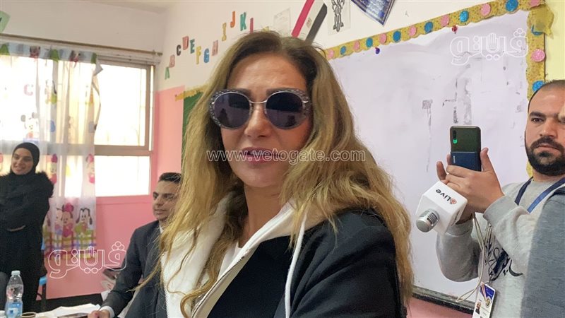 الفنانة ليلي علوي،