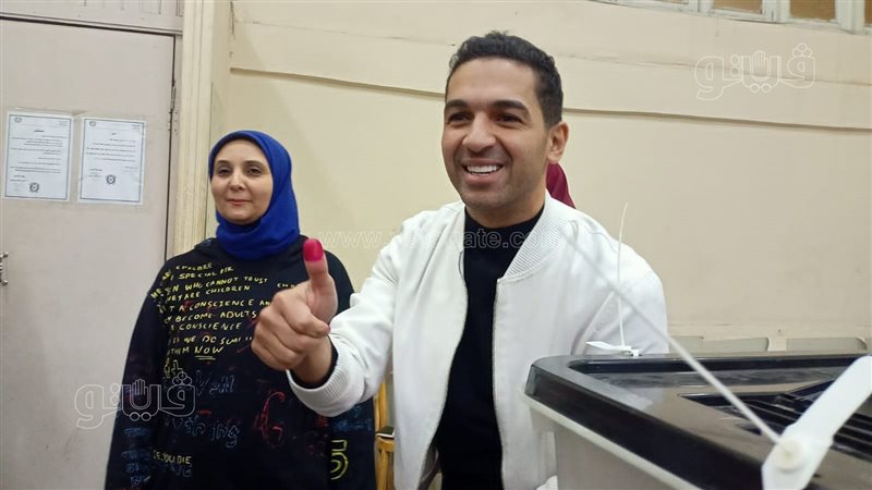 هاني حتحوت، فيتو