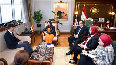 وزيرة الهجرة: فخورون بالنوابغ من المصريين المقيمين في الخارج