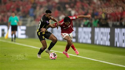 الأهلي يتقدم بهدف على الاتحاد في الشوط الأول والشناوي يتصدي لركلة جزاء بنزيما (صور)