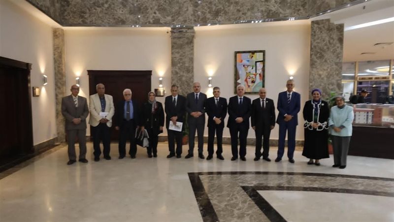 مجلس أمناء جامعة