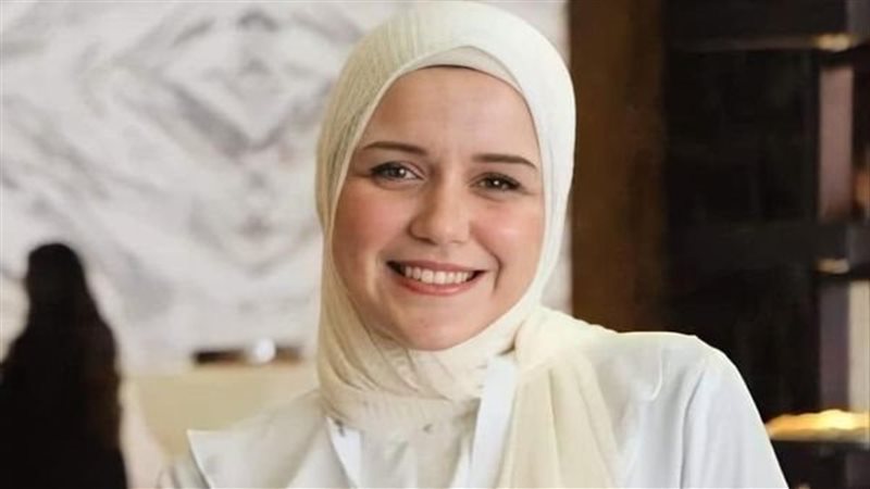 يمنى عاطف، فيتو