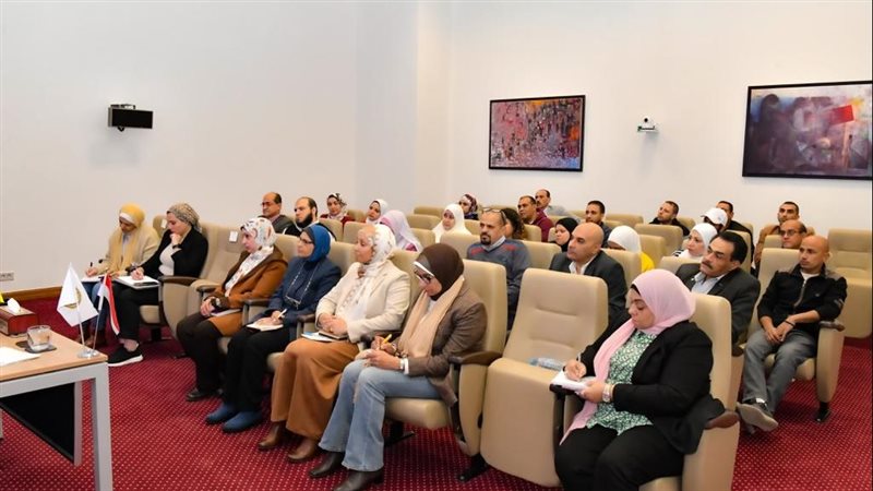 العاملين بوزارة البيئة،