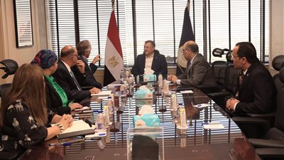 وزير السياحة والآثار يعقد اجتماعًا لمناقشة استراتيجية الترويج لسياحة اليخوت في مصر 